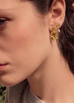 Lomi earrings Forgyldt Maanesten